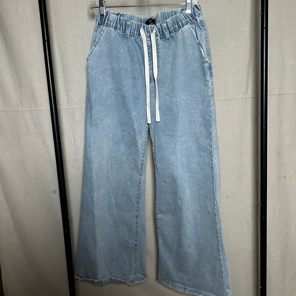Women’s Wide Leg Blue Jeans